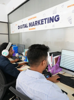 Digital <br>Marketing